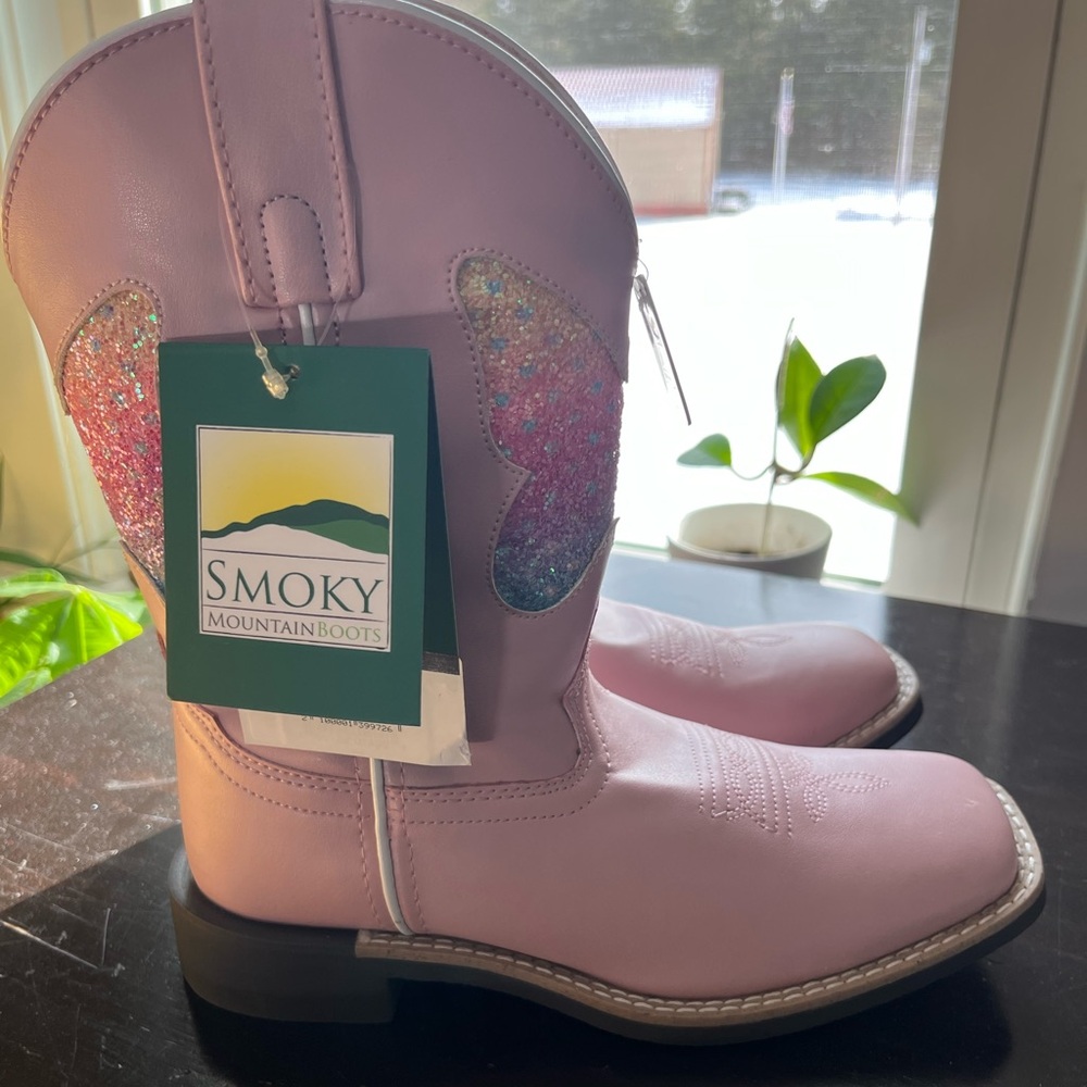 NWT girls sparkly cowboy boots